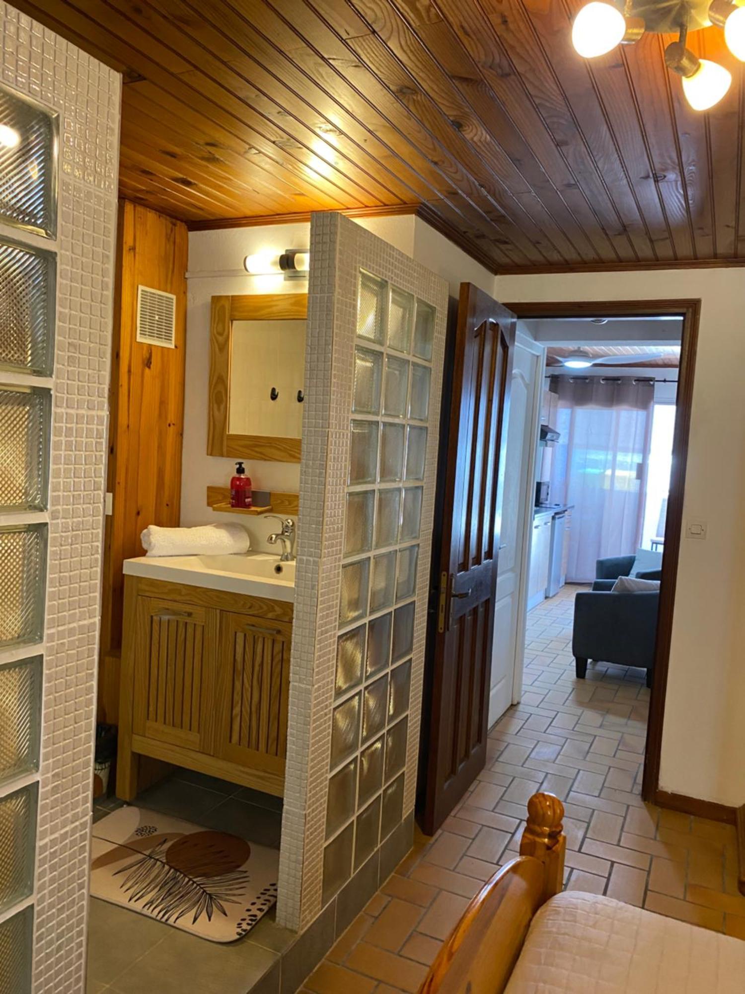 Happy Tropicaloc Apartment Saint Pierre Exterior foto